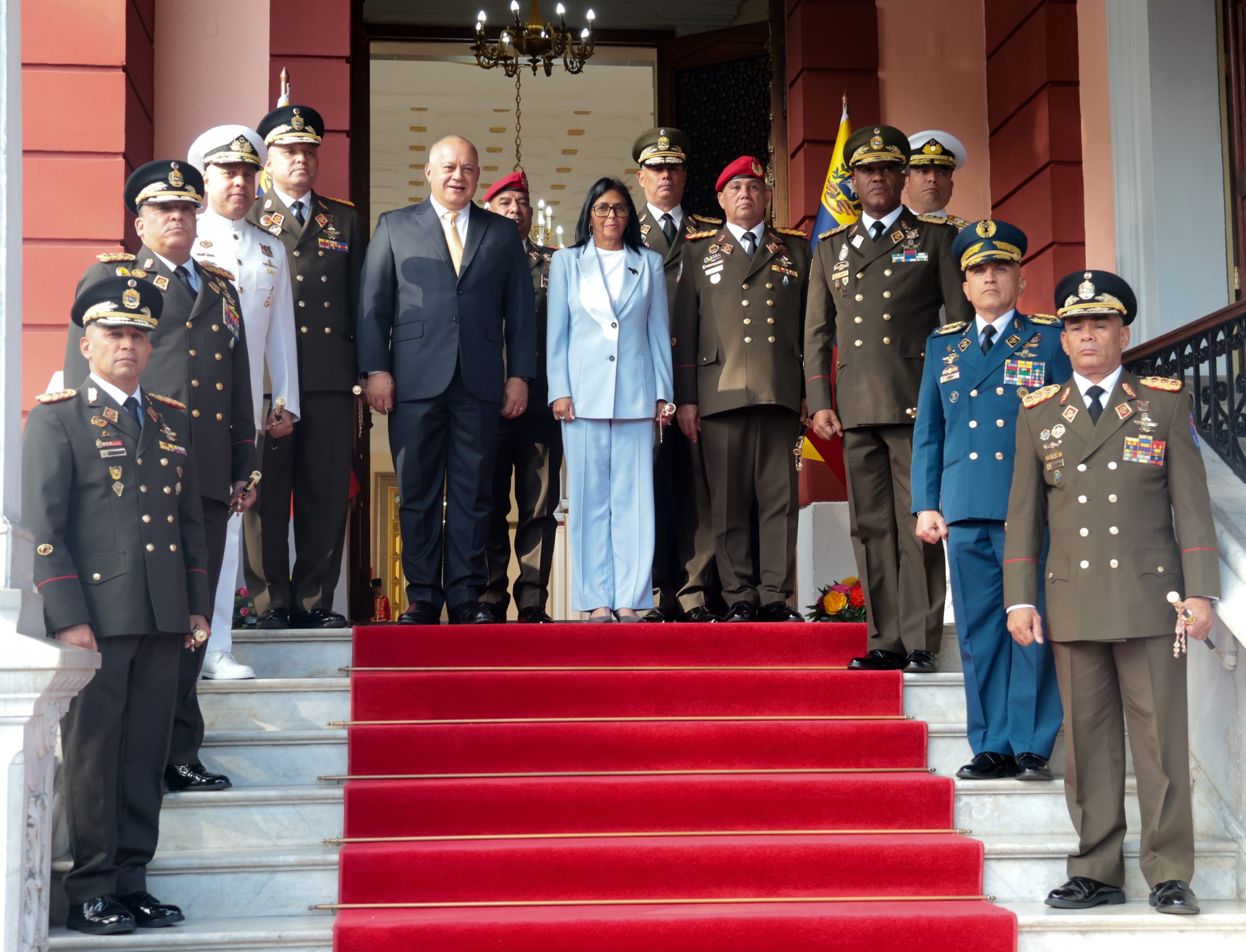 FANB distribuye foto oficial de Delcy sin banda presidencial