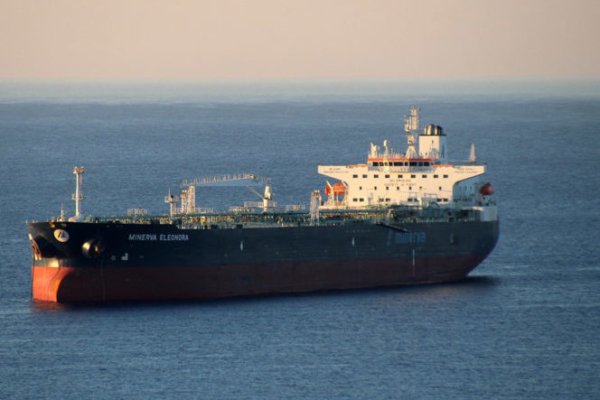 Venezuela recibe petróleo devuelto de buques tras exportaciones fallidas