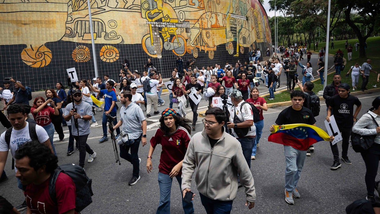 Hernández insta a EE.UU. acelerar transición democrática en Venezuela
