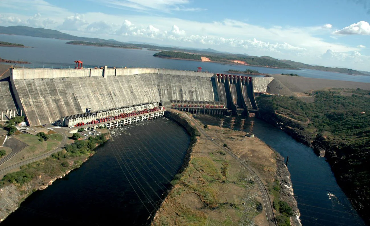 Sistema eléctrico venezolano requiere 60 mil millones dólares