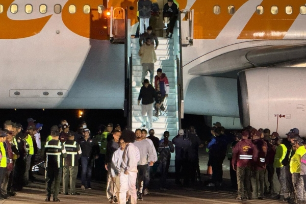 162 migrantes venezolanos retornaron en vuelo desde Miami