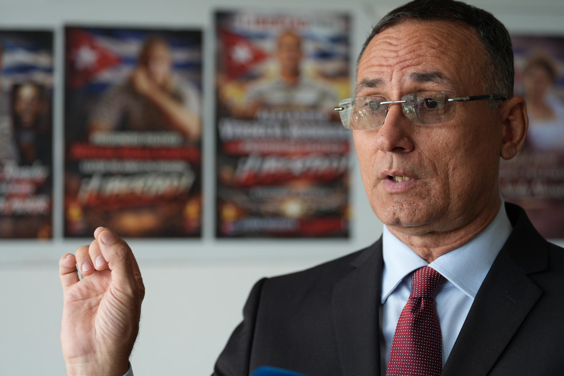 Ferrer augura caída del régimen cubano más rápida que venezolano