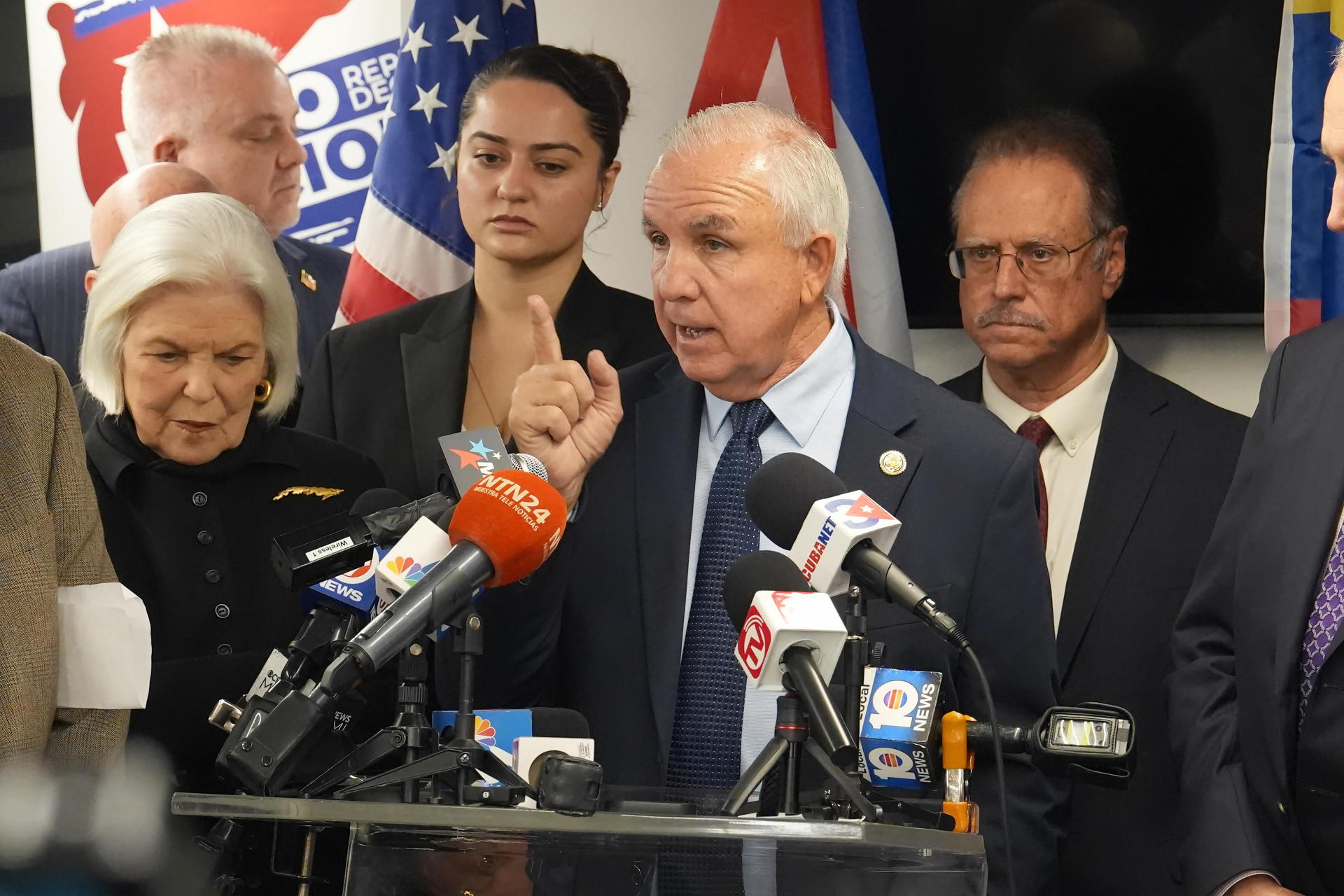 Giménez pide que Diosdado Cabello sea próximo tras captura de Saab