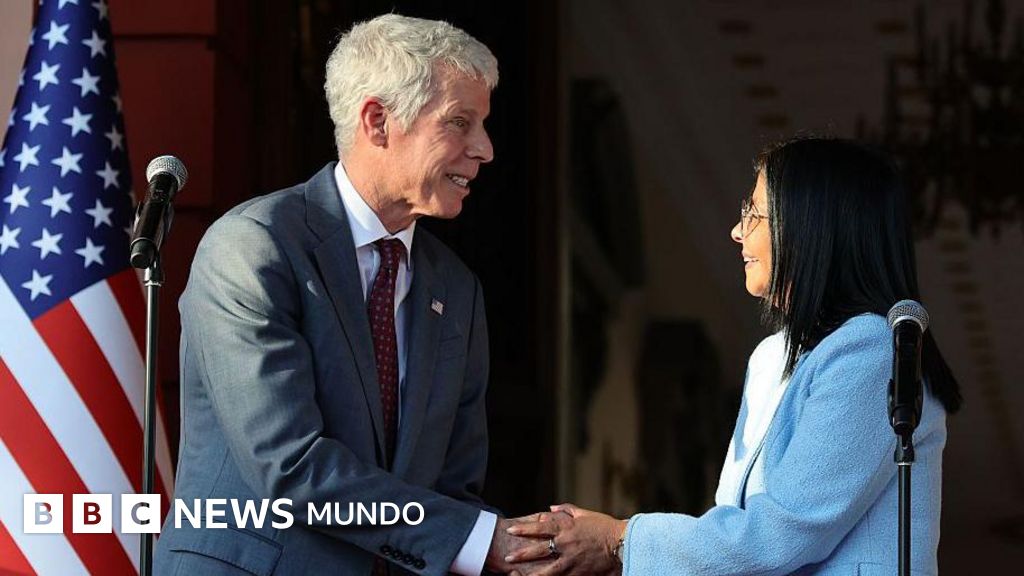Delcy Rodríguez desmantela modelo económico chavista en Venezuela
