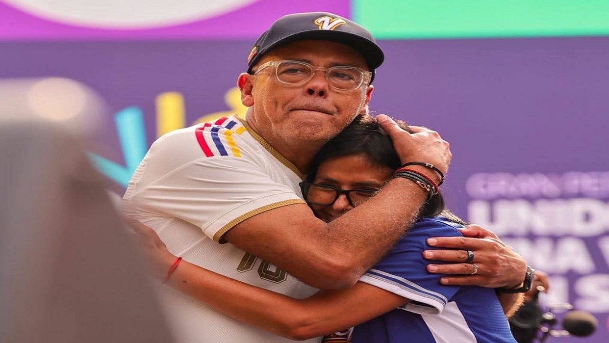 Jorge Rodríguez felicita a Delcy en su cumpleaños 57