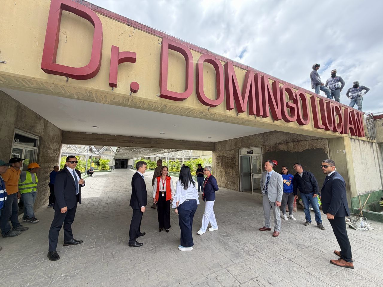Suministros médicos estadounidenses llegan a hospitales de Caracas