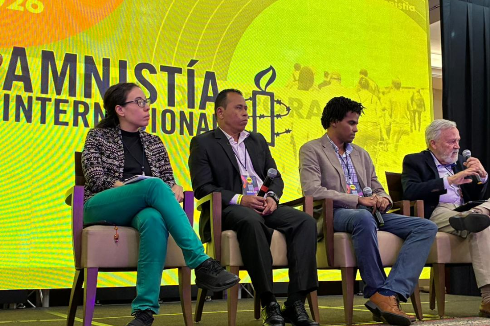 Activistas cuestionan cobro de salvoconductos a venezolanos