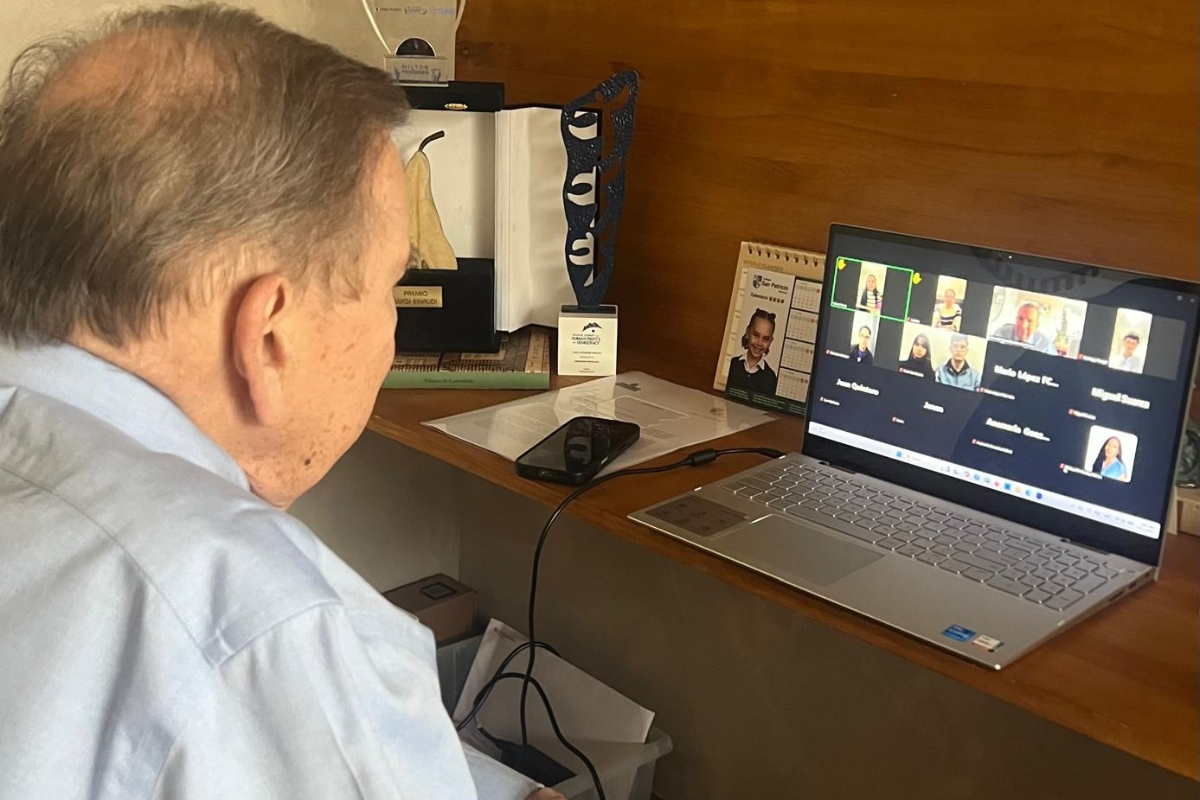 González Urrutia convoca a mantener movilización por democracia