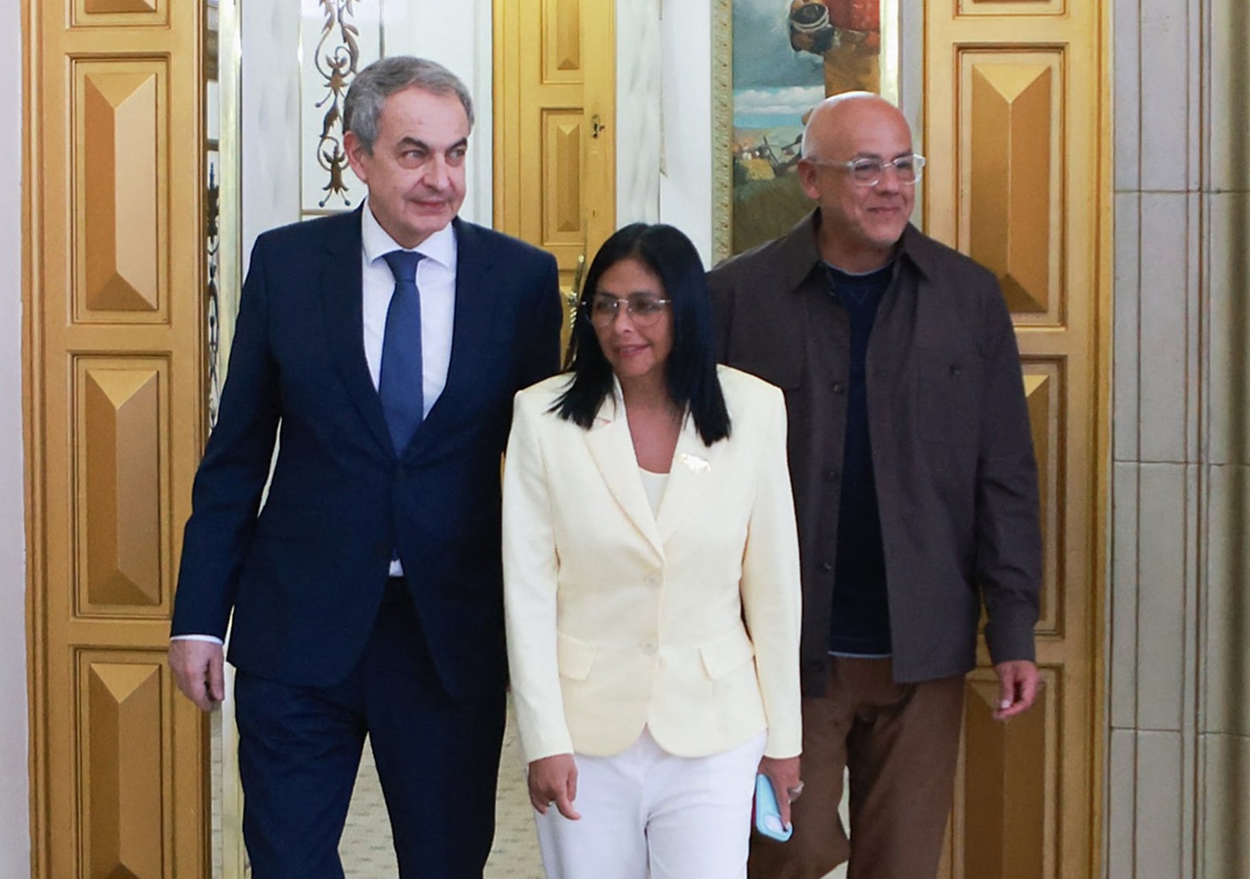 Juez imputa a Zapatero por tráfico de influencias en negocios Venezuela-China