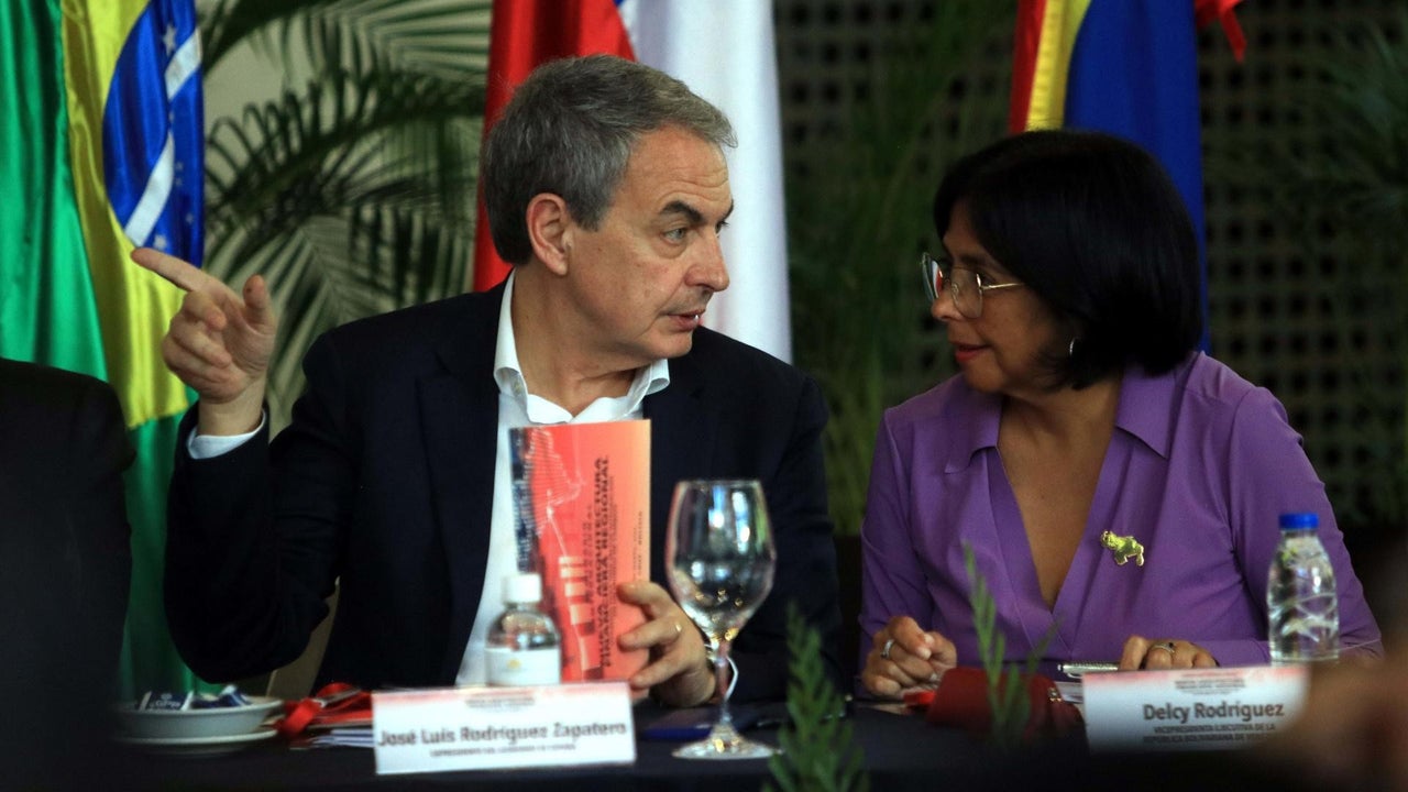 Imputación contra Zapatero por tráfico de influencias y corrupción