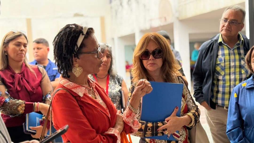 Defensora del Pueblo visita centro de atención a adolescentes en Antímano