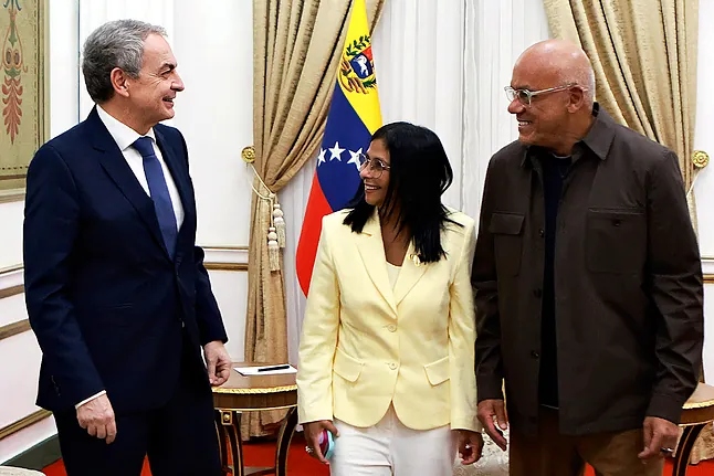 Zapatero: de observador electoral a canciller en la sombra del chavismo