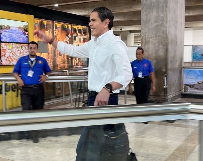 Lester Toledo regresa a Venezuela sin detenciones