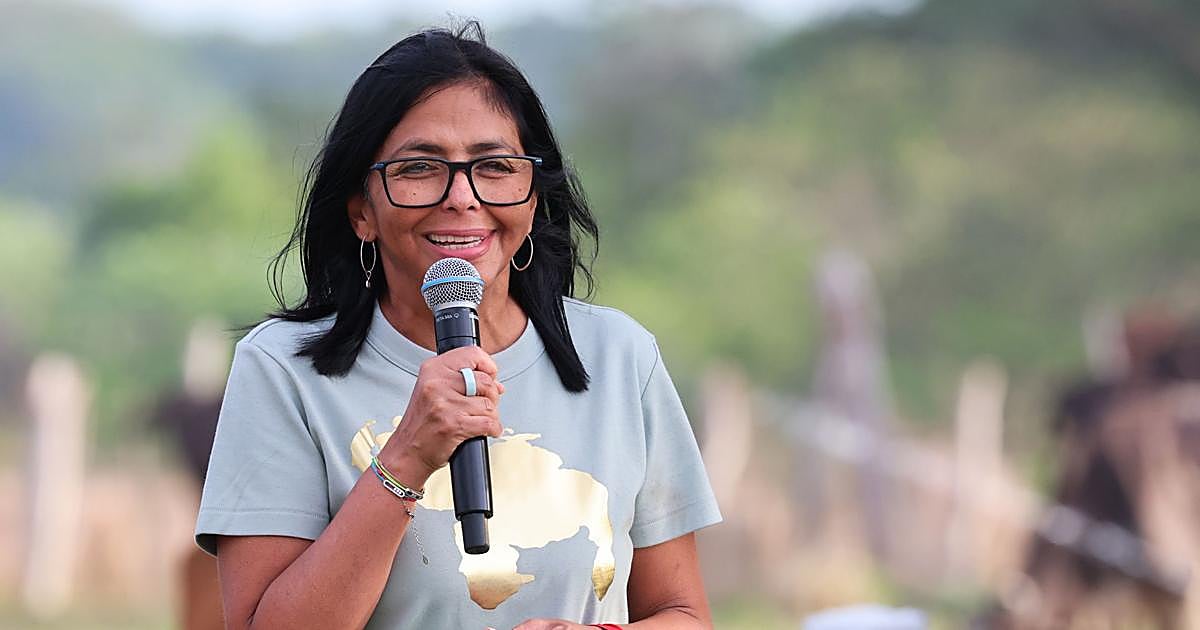Delcy Rodríguez autoriza sobrevuelo de aeronaves estadounidenses en Caracas