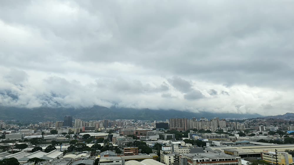 Inameh alerta por vaguada y perturbación atmosférica en Venezuela