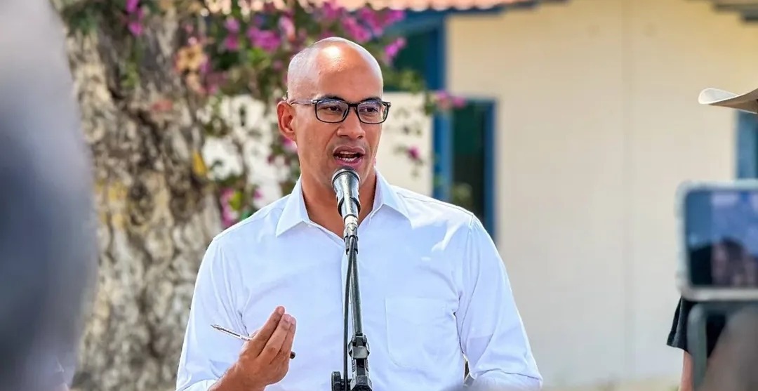 Héctor Rodríguez admite retroceso chavista por superioridad militar estadounidense