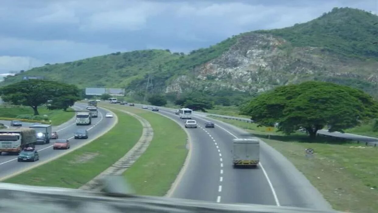 INTT reprograma restricción vial en Autopista Regional del Centro