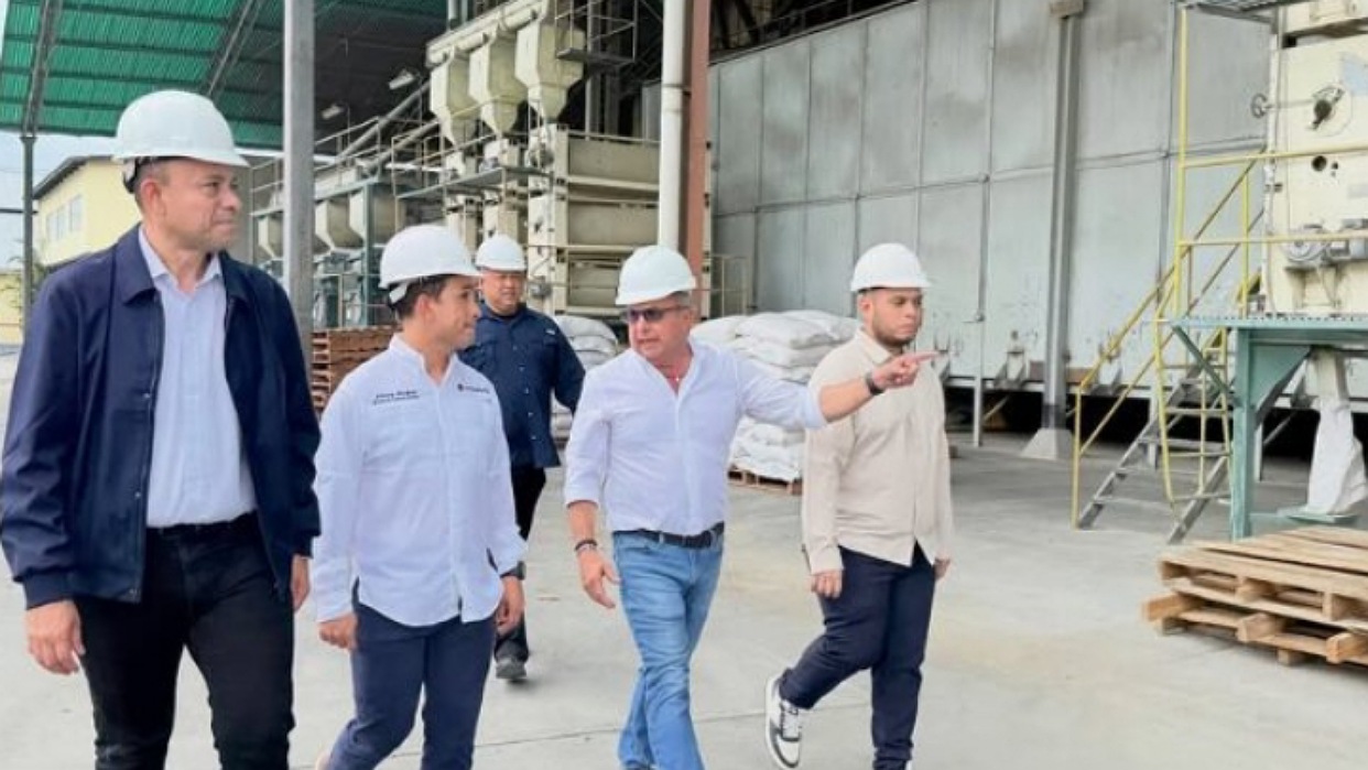 Inspección a plantas agroindustriales en Portuguesa