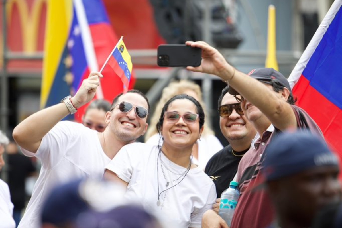 María Corina Machado anuncia retorno de actas electorales a Venezuela