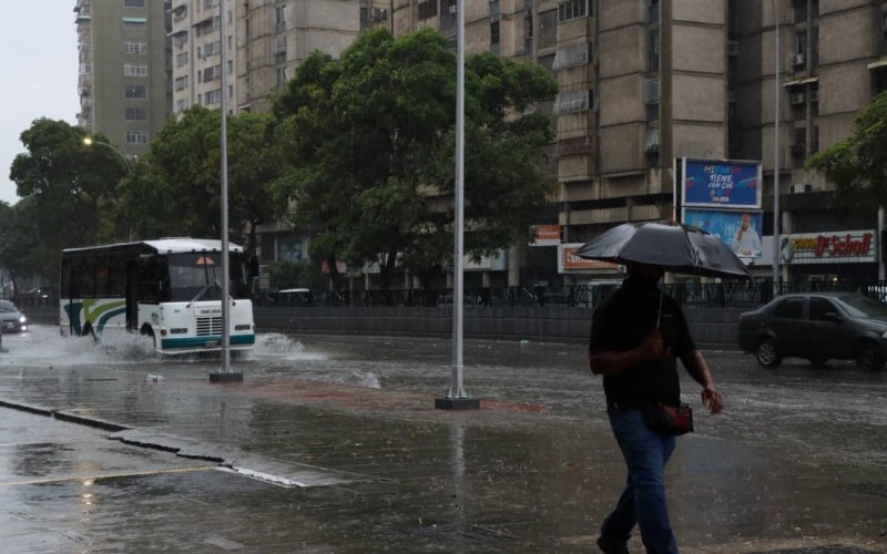 Inameh pronostica lluvias con actividad eléctrica para este domingo