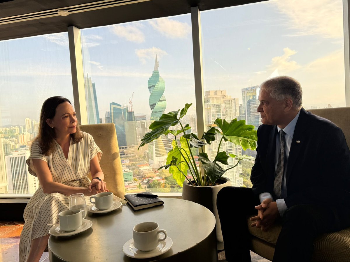 Embajador israelí se reúne con María Corina Machado en Panamá