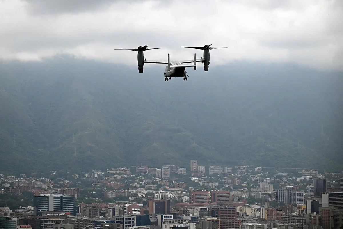 Aviones estadounidenses ejecutan ejercicio militar sobre Caracas