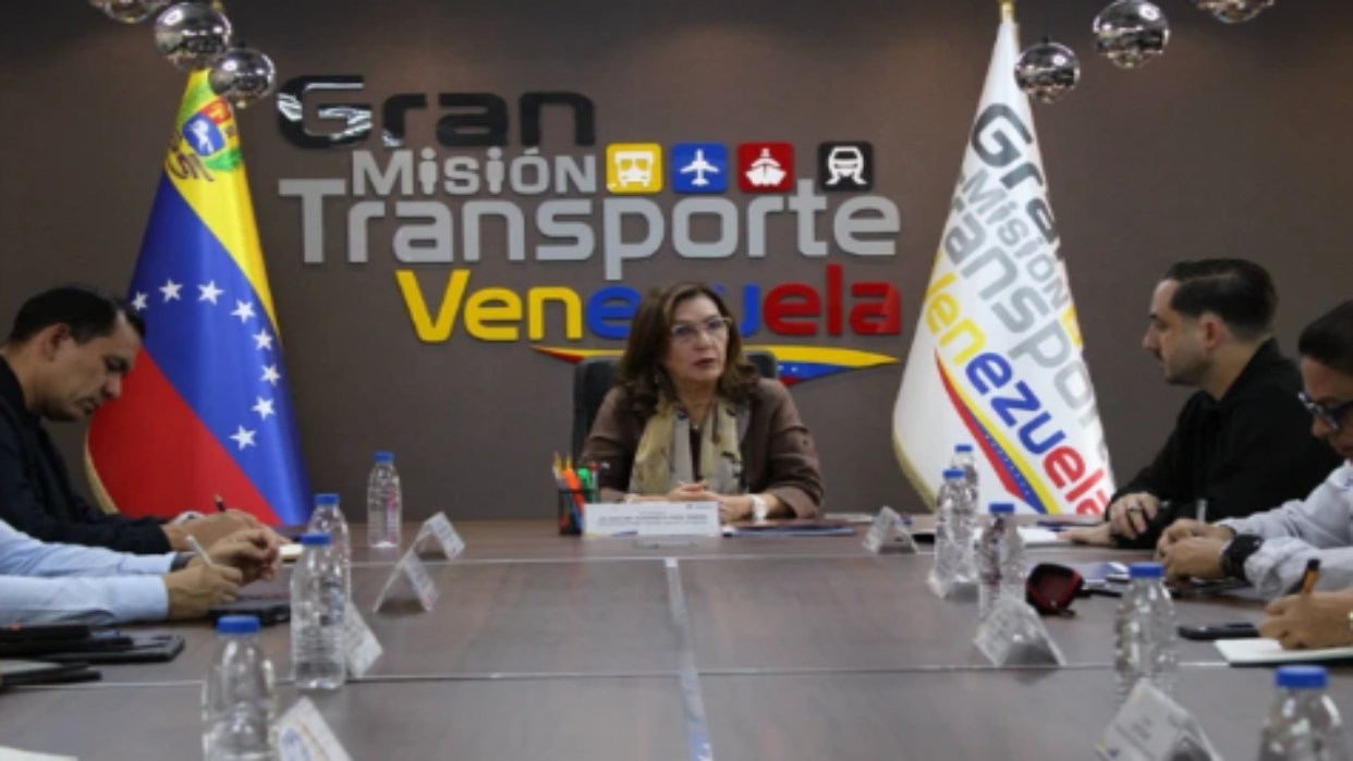 Ministerio de Transporte impulsa digitalización del sector automotor
