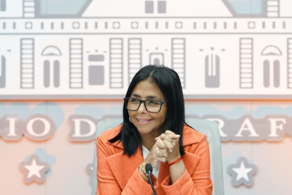 Delcy Rodríguez anuncia reestructuración financiera y administrativa