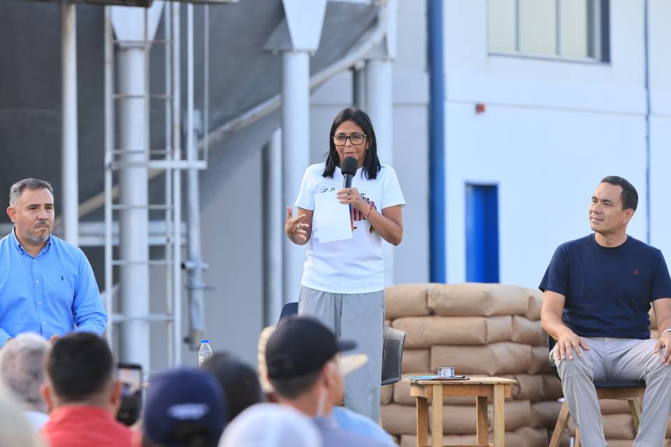 Delcy Rodríguez promueve peregrinación contra sanciones internacionales