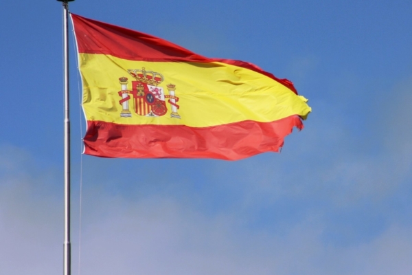 España aprobó 299.732 nacionalizaciones en 2025, cifra máxima en década