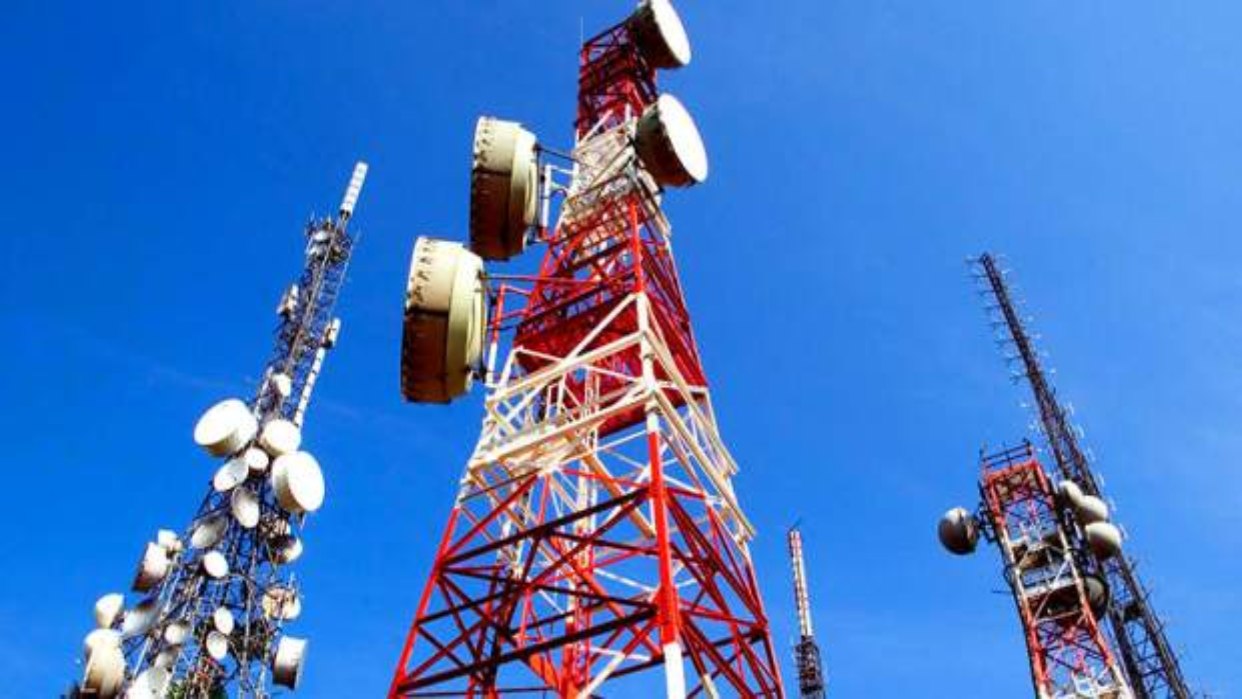 Telecomunicaciones pide indexación diaria de tarifas por brecha cambiaria