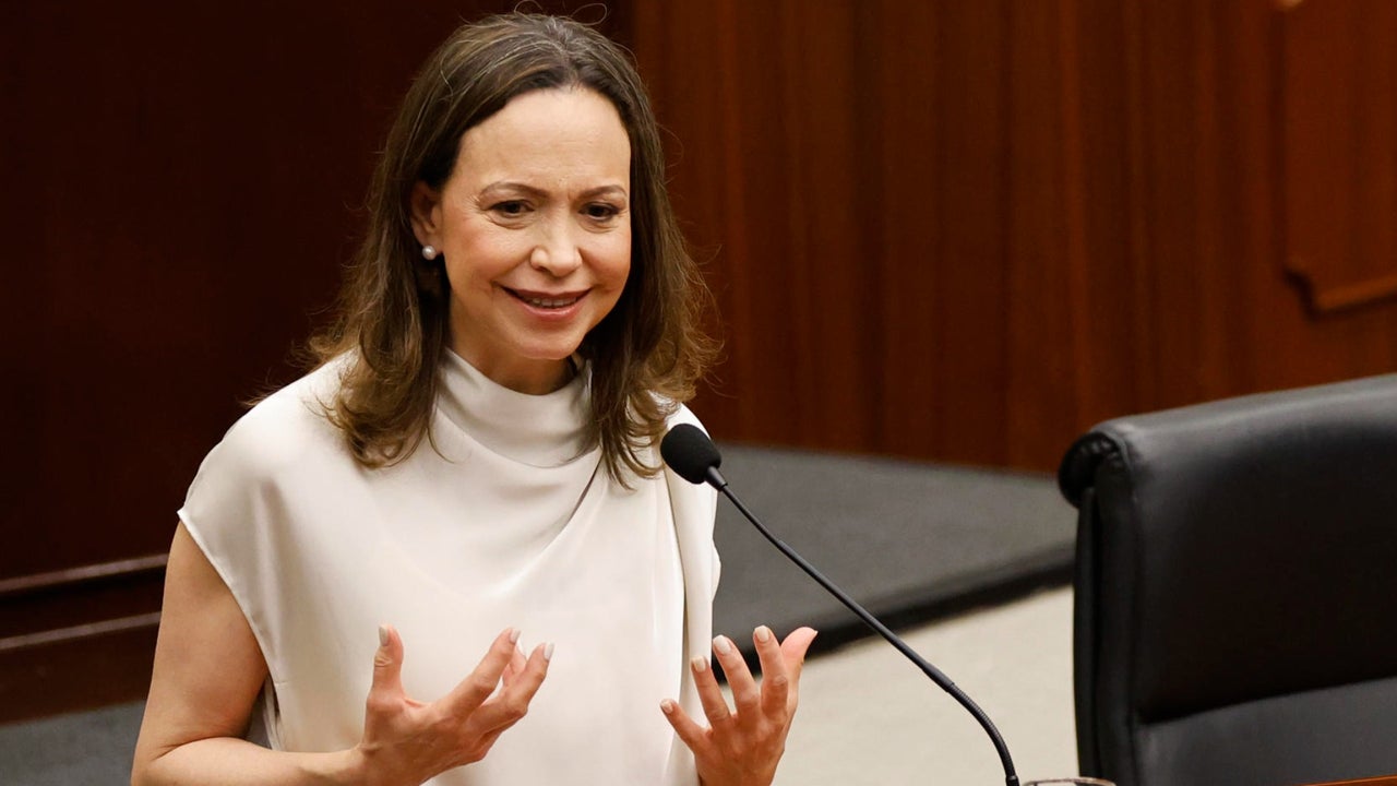 María Corina Machado confirma candidatura presidencial venezolana