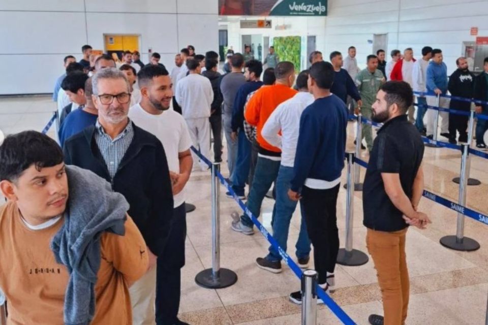 372 venezolanos deportados desde EEUU en una semana