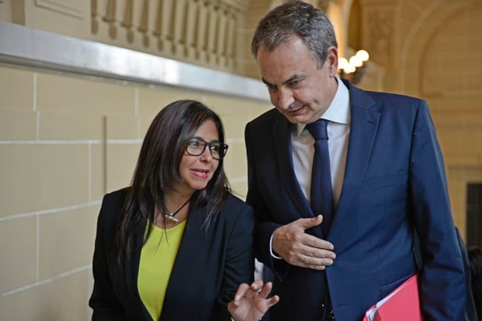Zapatero presentó plan secreto a Maduro en plena crisis de 2024