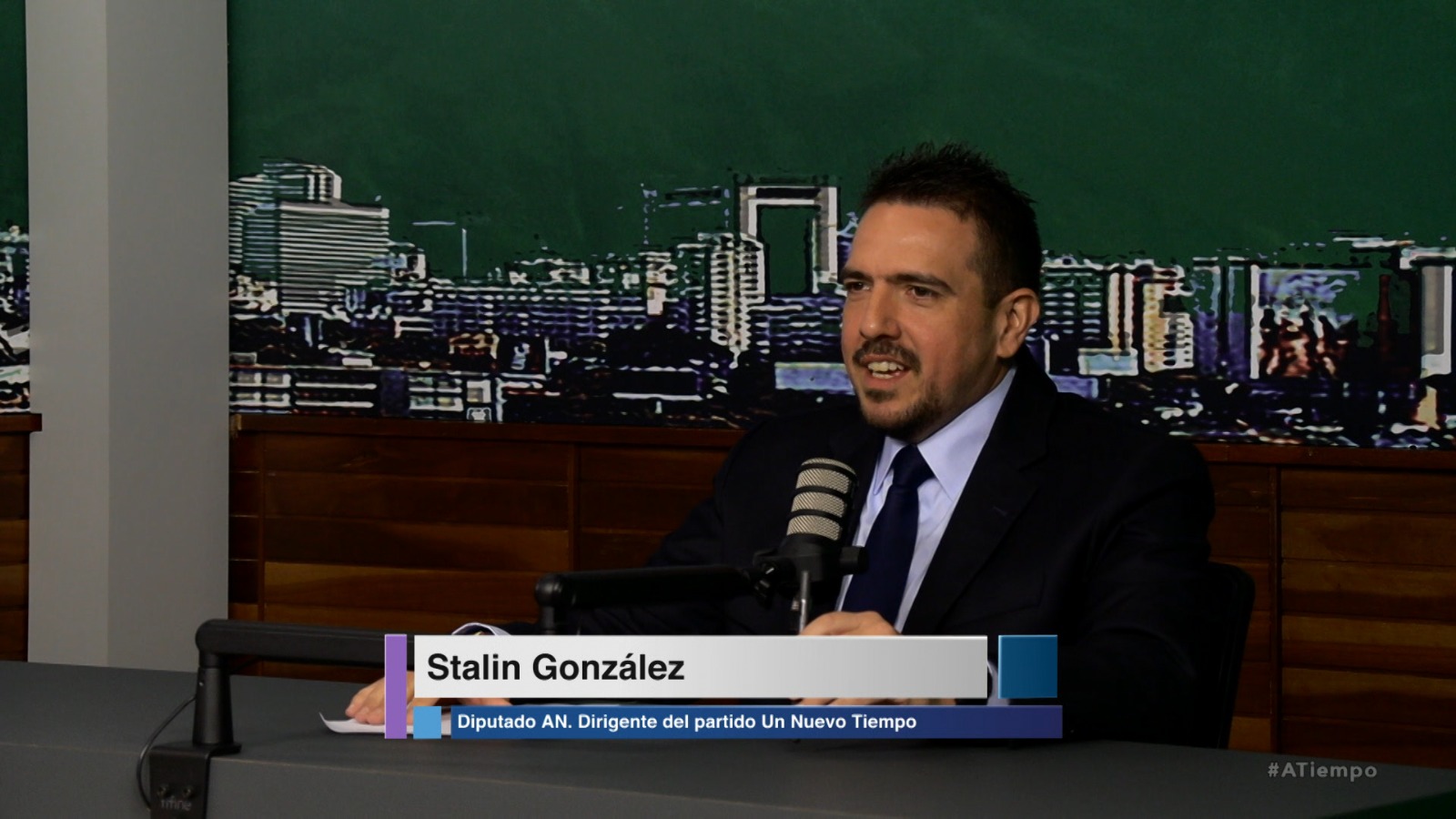 Stalin González aboga por instituciones confiables para elecciones democráticas