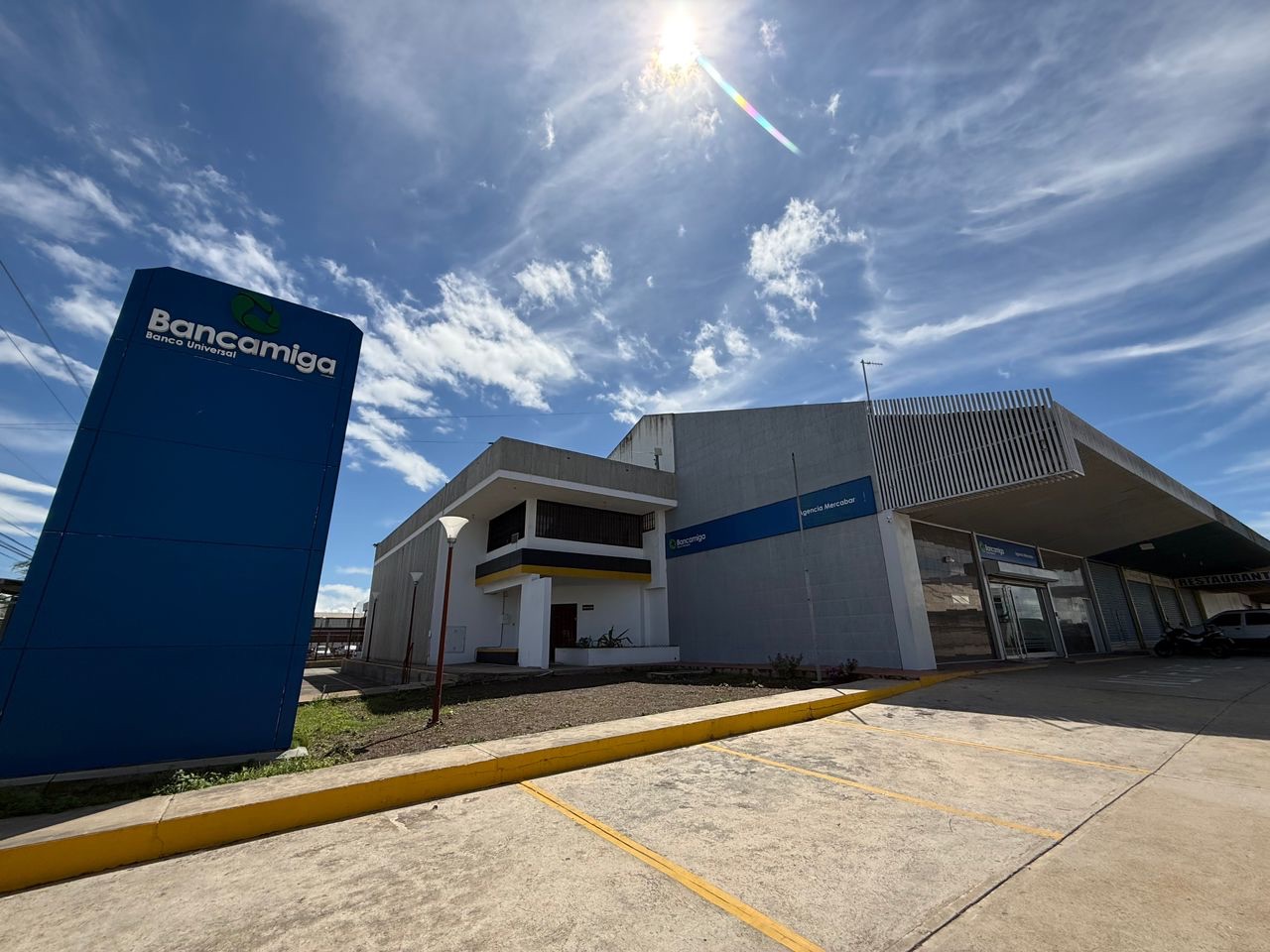 Manos unidas por Venezuela:&nbsp;Bancamiga exonera comisiones y sus agencias sirven como centros de acopio&nbsp;