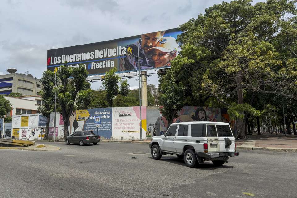 Maduro y Cilia Flores desaparecen del paisaje urbano venezolano