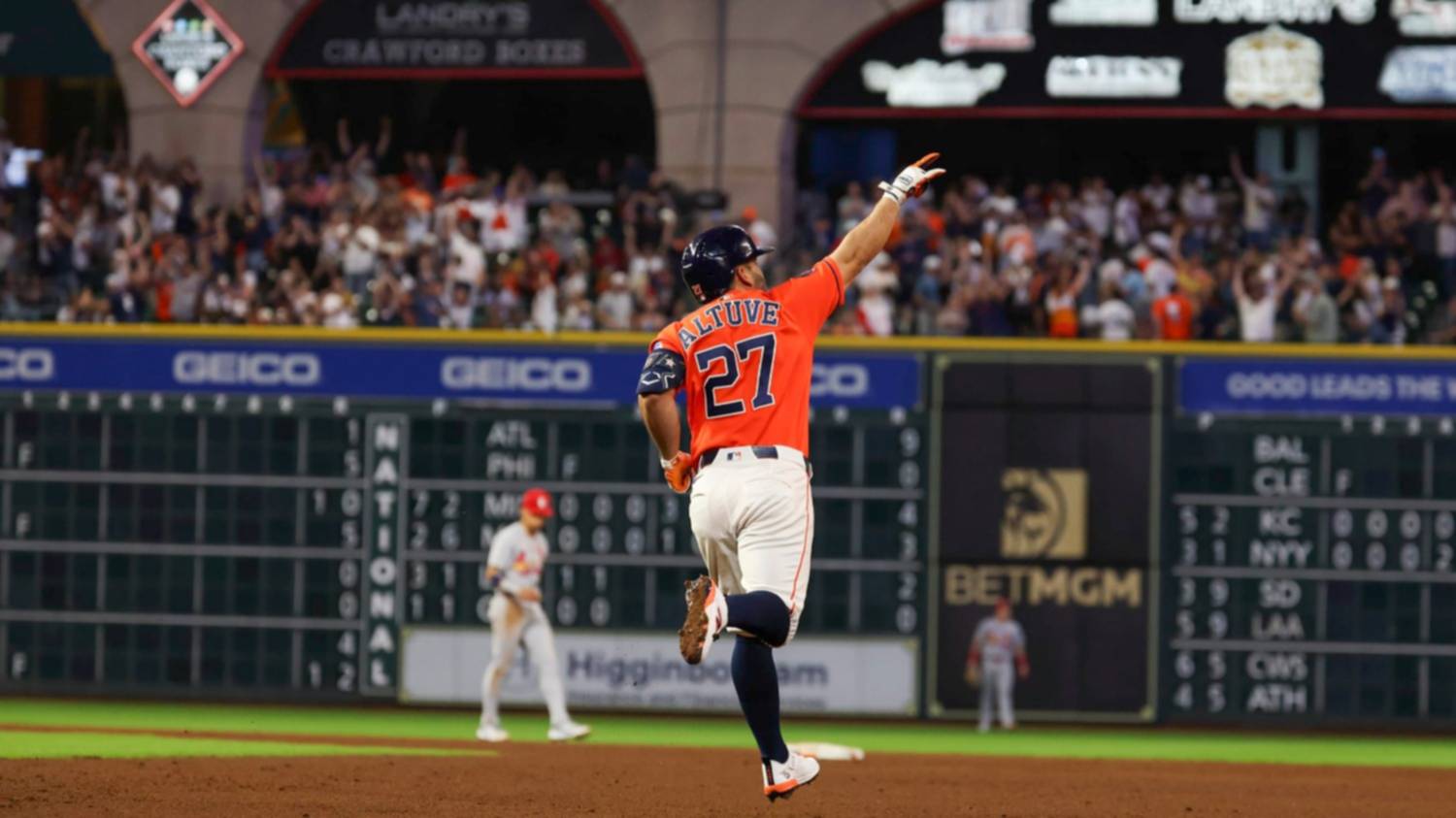 MLB: José Altuve podría regresar antes de lo esperado: “Está progresando muy bien”