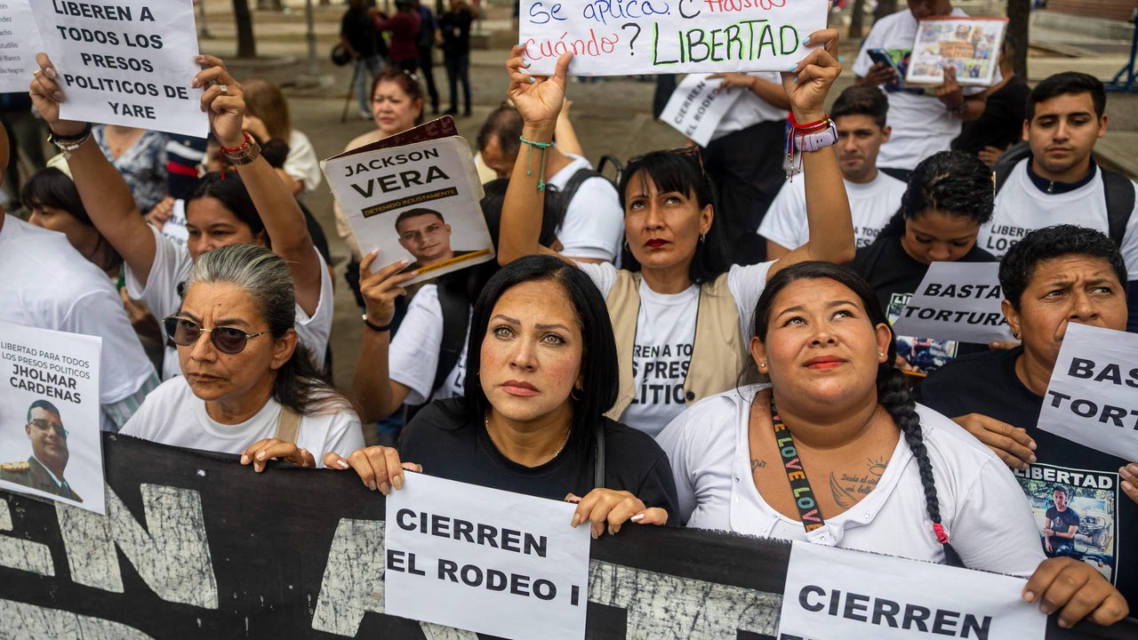 “Su cuerpo no es el mismo por la falta de alimentación”: crudo relato de familiar de preso político en Venezuela | NTN24.COM