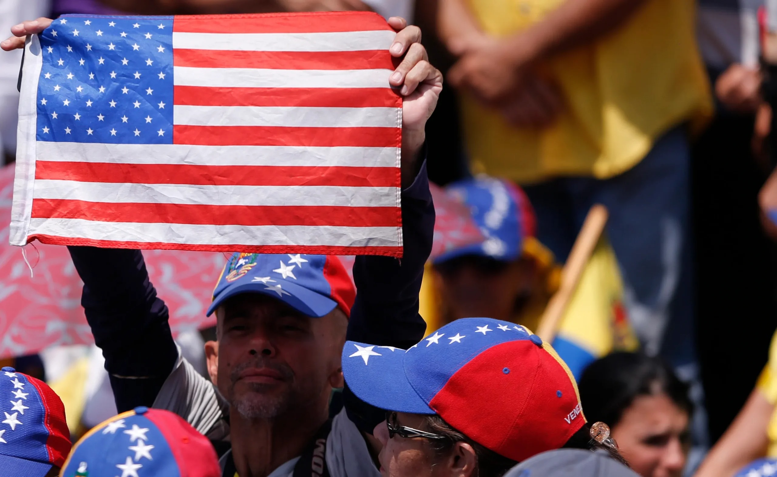 Juez anuló las restricciones de asilo de Trump para 39 países, incluida Venezuela
