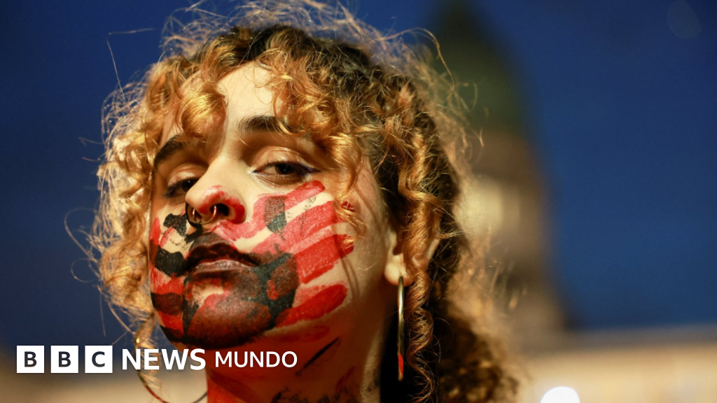 Las denuncias por la falta de protección a las mujeres en Argentina tras el brutal asesinato de Agostina Vega – BBC News Mundo