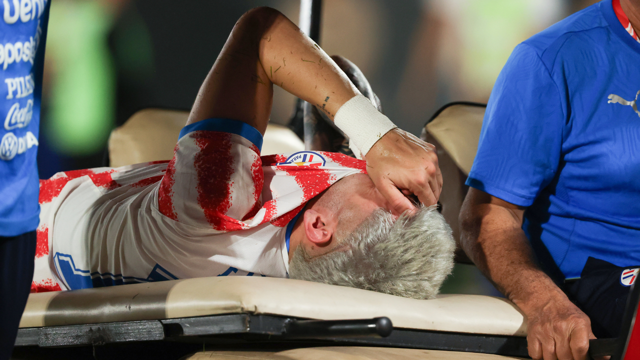 “Mi sueño era llegar a un Mundial”: el desolador mensaje del paraguayo Julio Enciso tras salir lesionado y entre lágrimas del partido amistoso que disputó ante Nicaragua | NTN24.COM