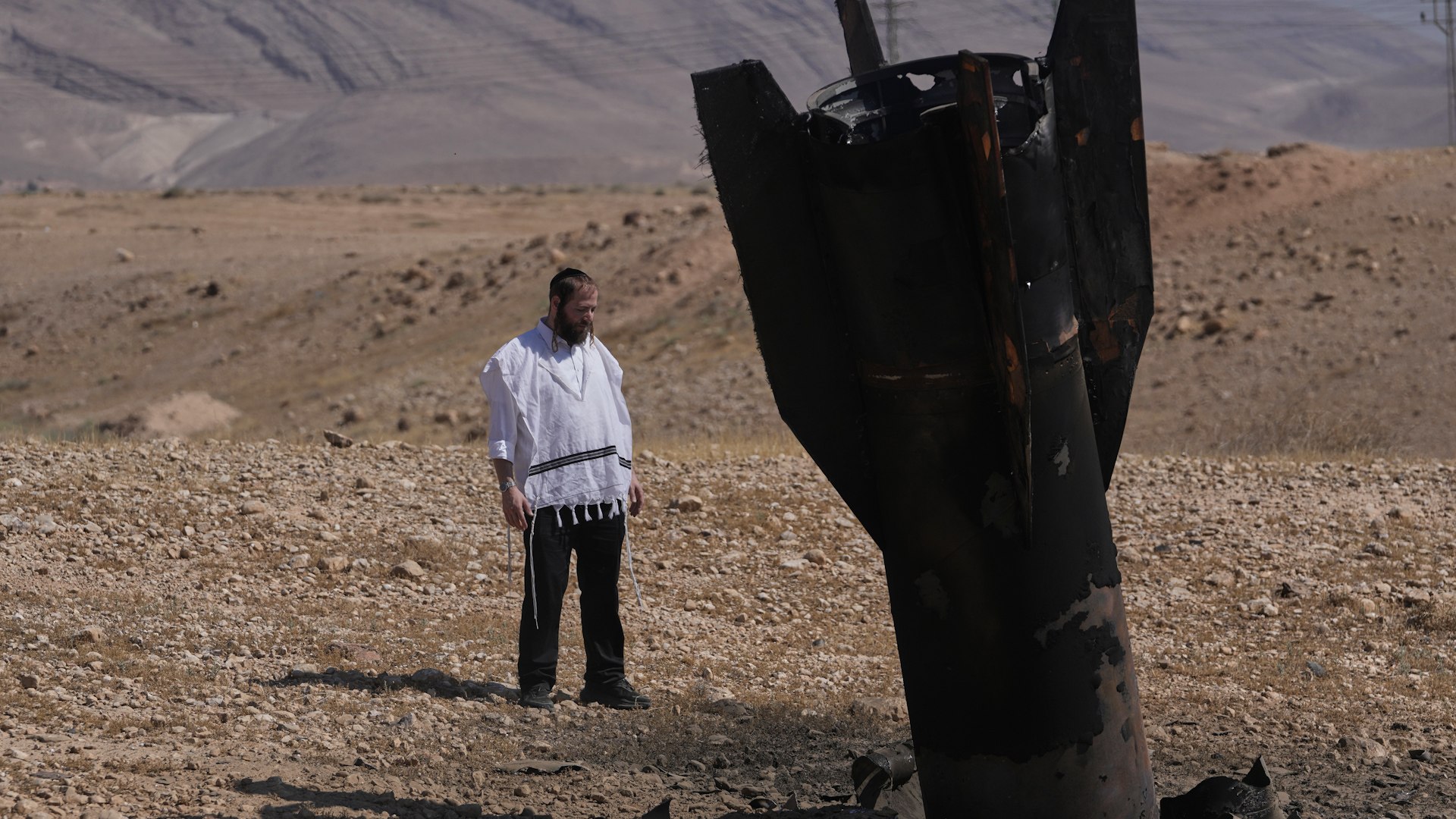 Israel e Irán cesan sus ataques mutuos entre amenazas respecto a Hizbulá en Líbano