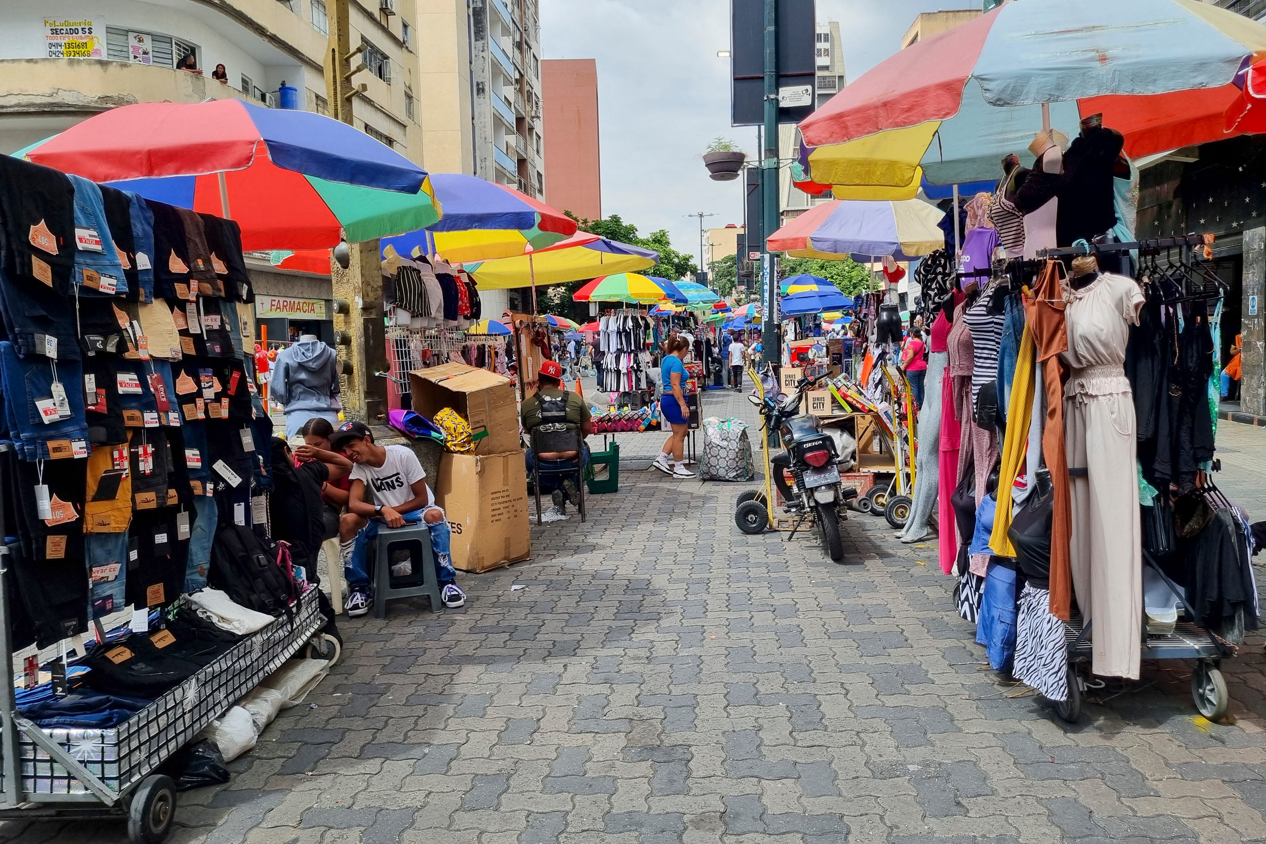 Venezuela seguirá con alta inflación pese al optimismo del BCV