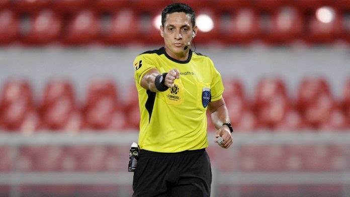 Arbitro venezolano Jesús Valenzuela completó su debut en el Mundial 2026.