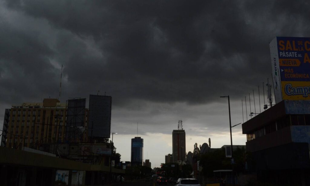 Inameh alertó que la onda tropical 14 causará lluvias en Venezuela este domingo