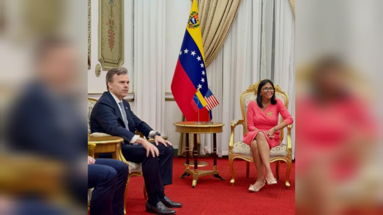John Barrett destaca caída de inflación en Venezuela