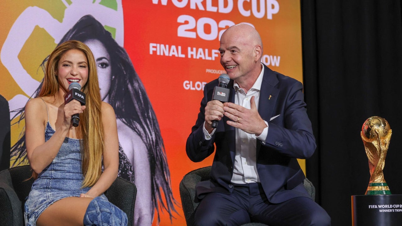 Shakira vuelve a reinar en el fútbol: una de sus canciones mundialistas fue nombrada la mejor de la historia | NTN24.COM