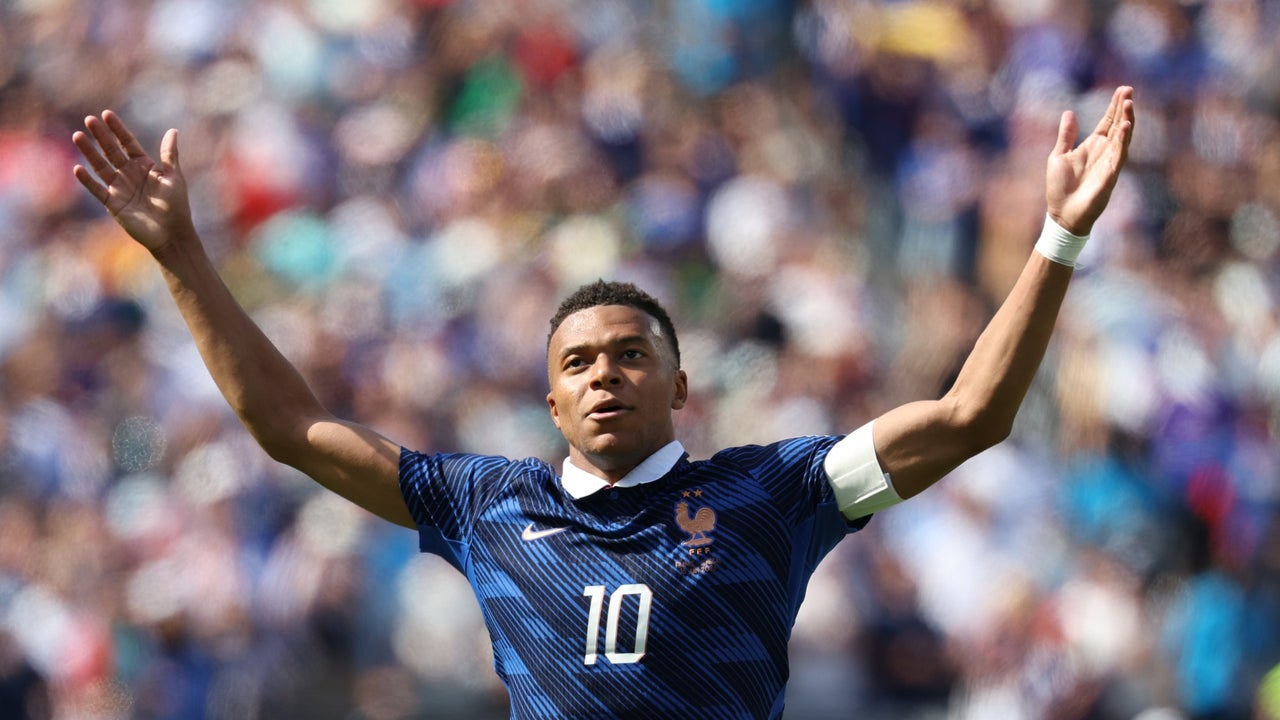 Francia arranca con pie derecho la Copa del Mundo: Mbappé anotó y se puso a dos tantos del máximo goleador de los Mundiales | NTN24.COM