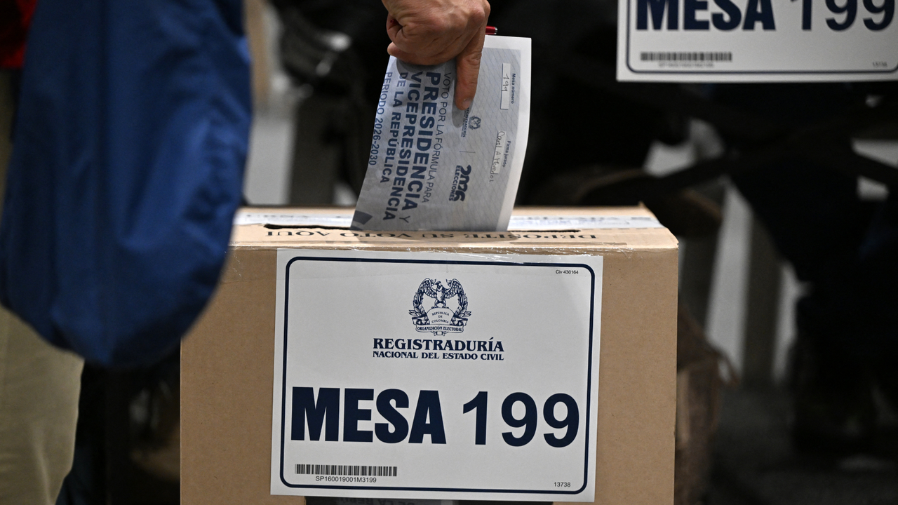 “Se han usado las mesas de diálogo de paz con distintos grupos armados como una forma electoral para presionar”: experto en temas de seguridad sobre el constreñimiento en Colombia | NTN24.COM